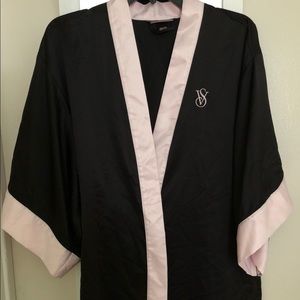 VS Silk Robe